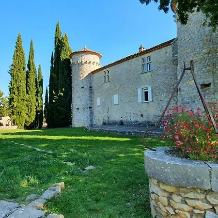 Bleues Lou Castel Holiday park Berrias-et-Casteljau