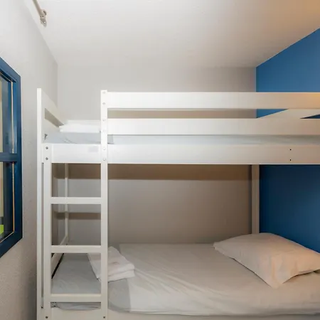 Bleues Lou Castel