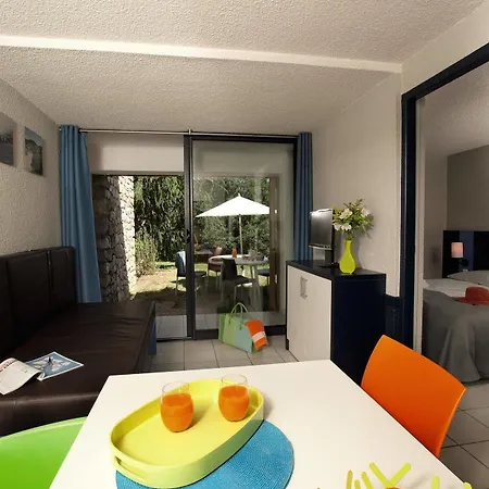Bleues Lou Castel Üdülőpark 3*